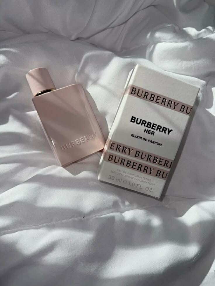 Bùrberry Her perfume (Category: Fragrance & Deodorants) located in Paranaque City. Submitted by jhingpreloveditems (Listing ID 1389655703, Image 1). Description: ✅️ US TESTER ✅️ LONG LASTS 6- 8 hrs (proven ko na) ✅️ Sealed ✅️ PM me for the price ✅️ pre order (1-2 days).