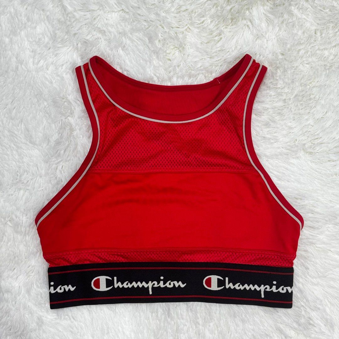 Champion Sports bra (Category: Activewear) located in Calamba. Submitted by nikitabee_ (Listing ID 1389554438, Image 1). Description: Size Small Crop top style No pads.