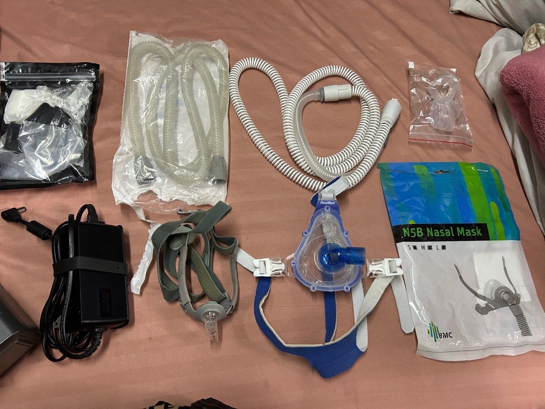 CPAP Philips (Category: Massage Devices) located in Manila. Submitted by migs.gloves (Listing ID 1389530303, Image 3). Description: Cpap Philips Complete set sa di maarte My thermal host n din po worth 2k Mask 5k Mask 2k Extra mask Gamit n po ung mask pero di po masyado gamit in good condition pa nmn po Sterilized nyo nlng po s my gusto Pm nlng kayo .