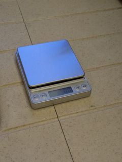 （分類：）位於 。 由 igubfoibf 提交（商品編號 1389593298，圖片 1）。簡介： 。