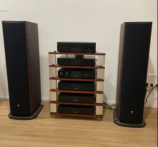 (Category: ) located in . Submitted by absolute_sound_preowned (Listing ID 1389557914, Image 1). Description: .