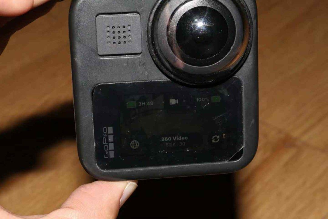 GoPro Max 360 (Category: Cameras) located in Pasay City. Submitted by michmonteros (Listing ID 1389645966, Image 3). Description: Gopro max 360 , complete box, 2 batteries included with 2 in 1 charger No hidden issue, never nabagsak maingat po owner.