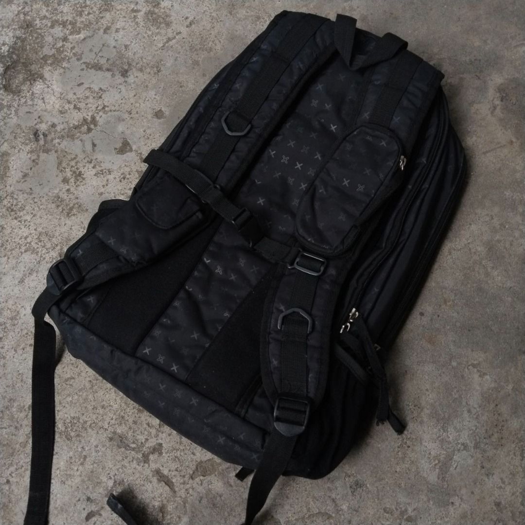Japan Yoshida Porter waterproof Outing Backpack Bag (Category: Backpacks) located in Bocaue. Submitted by just_thrift_in (Listing ID 1389579533, Image 3). Description: Excellent Condition Dimes: L-21 / W-14.5 DM for more picture and details Issue: Bubbles see pics Location: Bulacan Via J&T MOP: Gcash DM to avail. Open for offer.