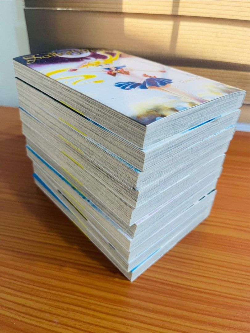 KL JUMP ENGLISH SAILORMOON MANGA VOLUME COMIC BOOK BUNDLE (Category: Comics & Manga) located in Cabanatuan. Submitted by curatedco (Listing ID 1389630824, Image 3). Description: KL JUMP English Sailormoon Manga. Sold as bundle. Like new. Shelf displayed. Plus shipping. .