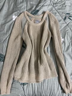 (Category: ) located in . Submitted by Malia (Listing ID 1389603704, Image 1). Description: .