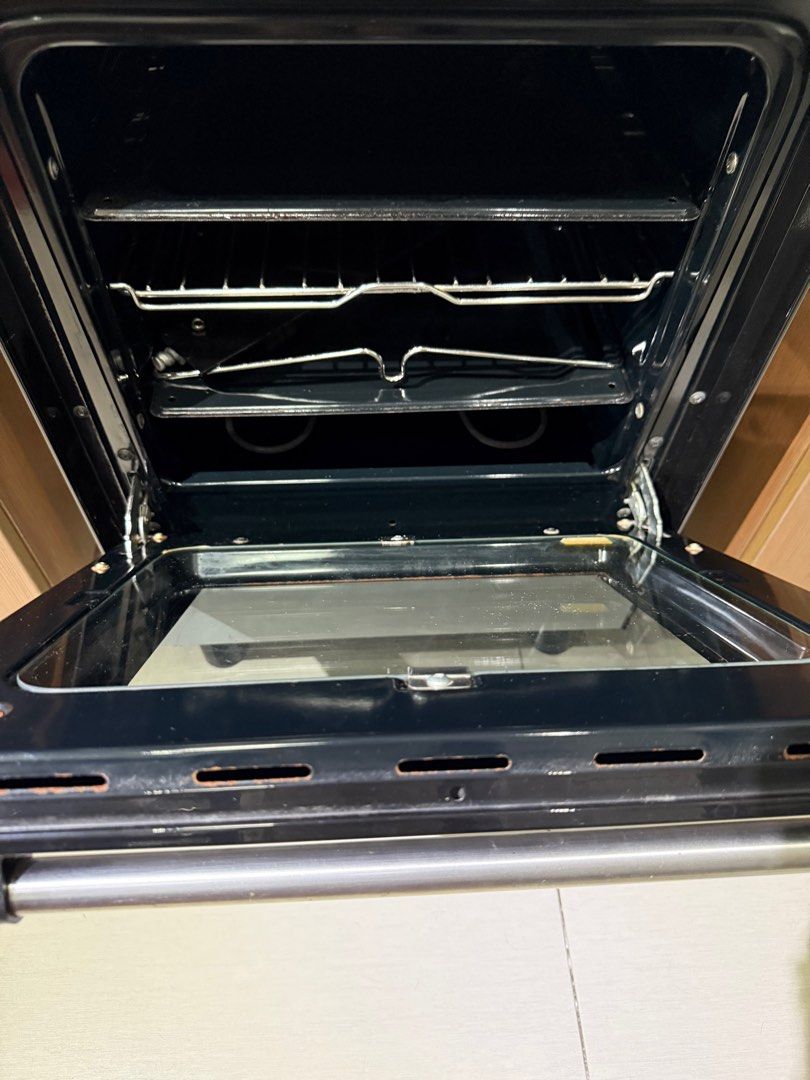 La Germania Cooking Range FS5002-40XR (Category: Cookers) located in Quezon City. Submitted by lexie1102 (Listing ID 1389388799, Image 3). Description: External Dimensions: Ht: 88cm Depth: 54cm Width: 50cm Description: 2 hotplates bottom electric oven Well- Used with care Reason for selling- upgrade Pick up at BGC across SM Aura.