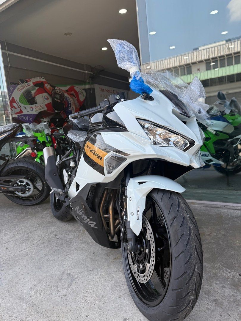 Latest Colour For Kawasaki ZX4RR 2066 For Sale, Motorcycles, New