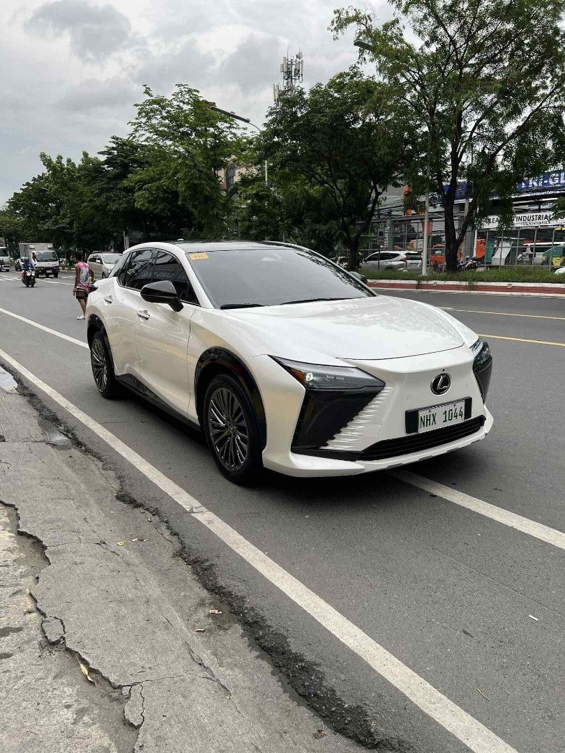 Lexus RZ450E Full Electric Auto (Category: Used Cars) located in Quezon City. Submitted by emilycruz2730 (Listing ID 1389496977, Image 2). Description: 2024 Lexus RZ450e A/T 09176552265 Open for Financing ‼️ Brand New look ‼️ Full Electric First Owner Pinoy All Original Waze- Double B Auto Shop BANLAT Road tandang SORA QUEZON city ‼️.