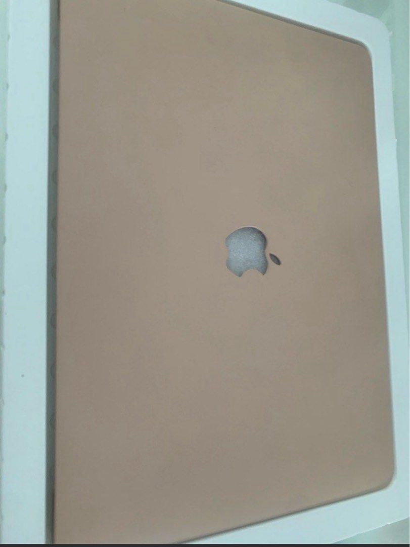 MACBOOK LAPTOP CASE PRO 13 m1 (Category: Laptops & Notebooks) located in Manila. Submitted by decluterthings888 (Listing ID 1389657612, Image 2). Description: .