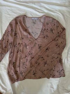 (Category: ) located in . Submitted by farzanasuha__ (Listing ID 1389644276, Image 1). Description: .