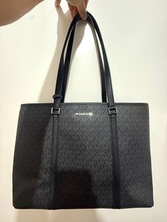 （分類：）位於 。 由 andymitsui 提交（商品編號 1389527965，圖片 1）。簡介： 。