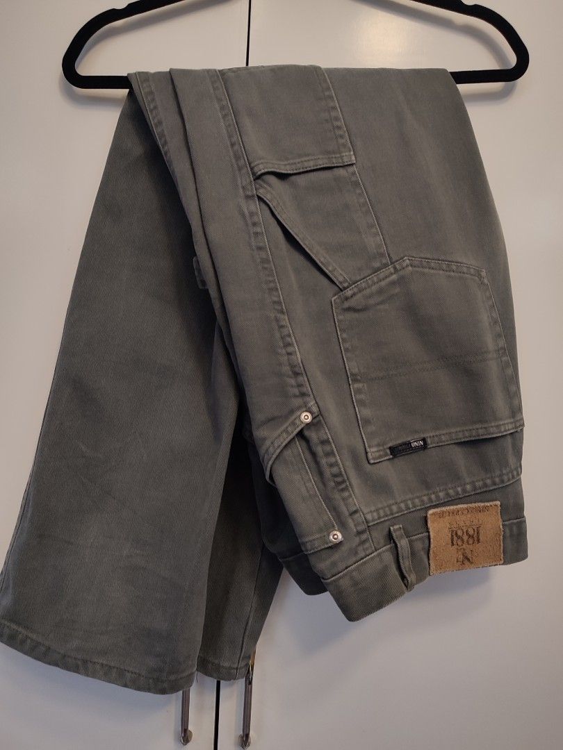 Nino Cerruti Carpenter Pants (Category: Jeans) located in Dasmarinas. Submitted by sbtt_ (Listing ID 1389640610, Image 2). Description: W-30 L-33 Shipping fee shouldered by buyer.