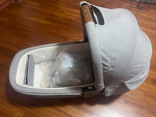 （分類：）位於 。 由 benton1014 提交（商品編號 1389602179，圖片 1）。簡介： 。