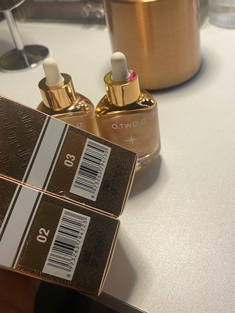 OTwoO Liquid Highlighter (Category: Makeup) located in Manila. Submitted by goldenmnl (Listing ID 1389591304, Image 3). Description: 399 for both.