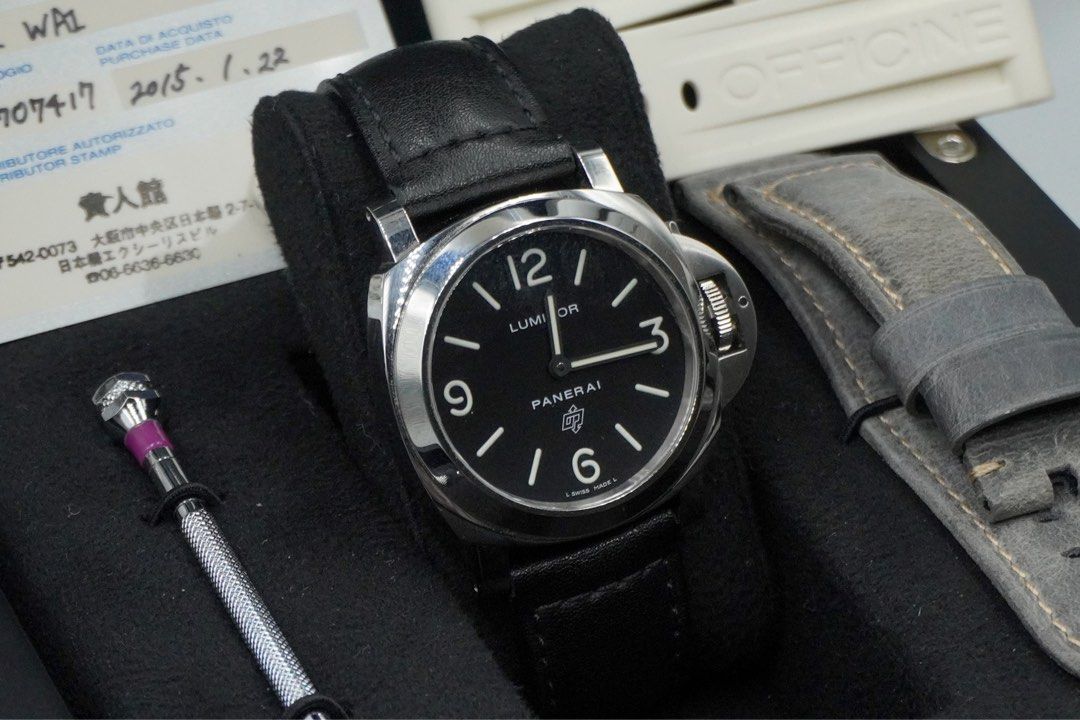 Panerai PAM000 Base Logo not rolex (Category: Men's Watches) located in Del Monte. Submitted by LuxPieces (Listing ID 1389662118, Image 1). Description: Panerai PAM000 Base Model Year 2015 Complete Set Amazing Condition With additional straps 195k only ACCEPTING TRADES.