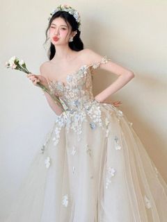 (Category: ) located in . Submitted by starrydresses (Listing ID 1358096212, Image 1). Description: .