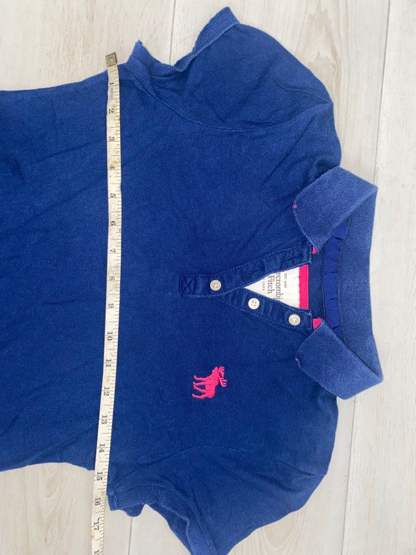 Preppy Navy Blue Collared Shirt (Category: Shirts) located in Cavite. Submitted by bbbb444 (Listing ID 1389507771, Image 2). Description: thrifted ! so pls manage ur expectations ! :) tag says M but this can fit xs-s NO WW PHOTOS! .