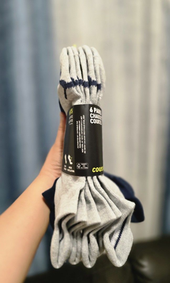 Puma Low cut socks (Category: Socks) located in Quezon City. Submitted by momof3_11 (Listing ID 1389637124, Image 3). Description: Puma Low cut socks 6 pairs sport cushion mesh ventilation Mens shoe: 8-12/ sock: 10-13.