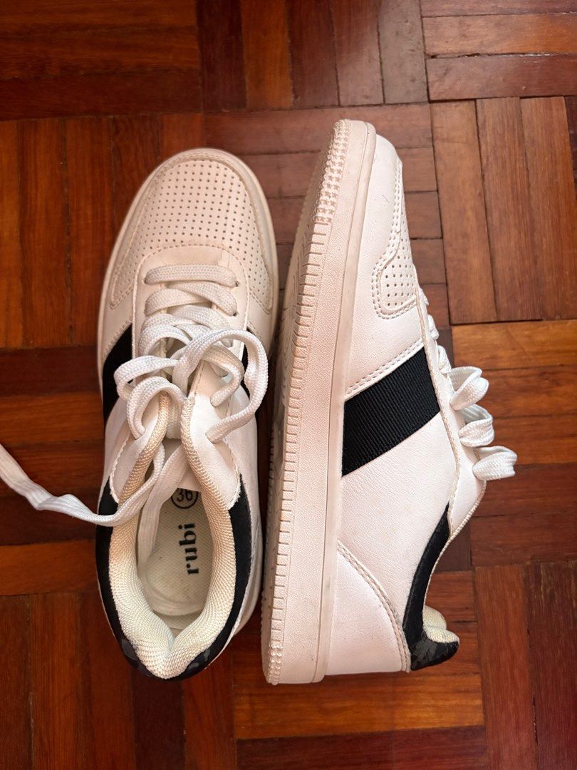 Rubi basic sneakers (Category: Sneakers) located in Kuala Lumpur. Submitted by adriananae (Listing ID 1389555267, Image 2). Description: Basic Rubi sneakers from cotton on Size 36 Comfortable fit perfect for work or daily wear .