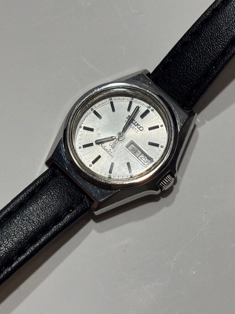 SEIKO SILVERWAVE DAYDATE WATCH (Category: Women's Watches) located in Manila. Submitted by luntiangreen02 (Listing ID 1389663320, Image 1). Description: SEIKO SILVERWAVE DAYDATE WATCH KANJI & ENGLISH DAY DISPLAY ALL ORIGINAL .