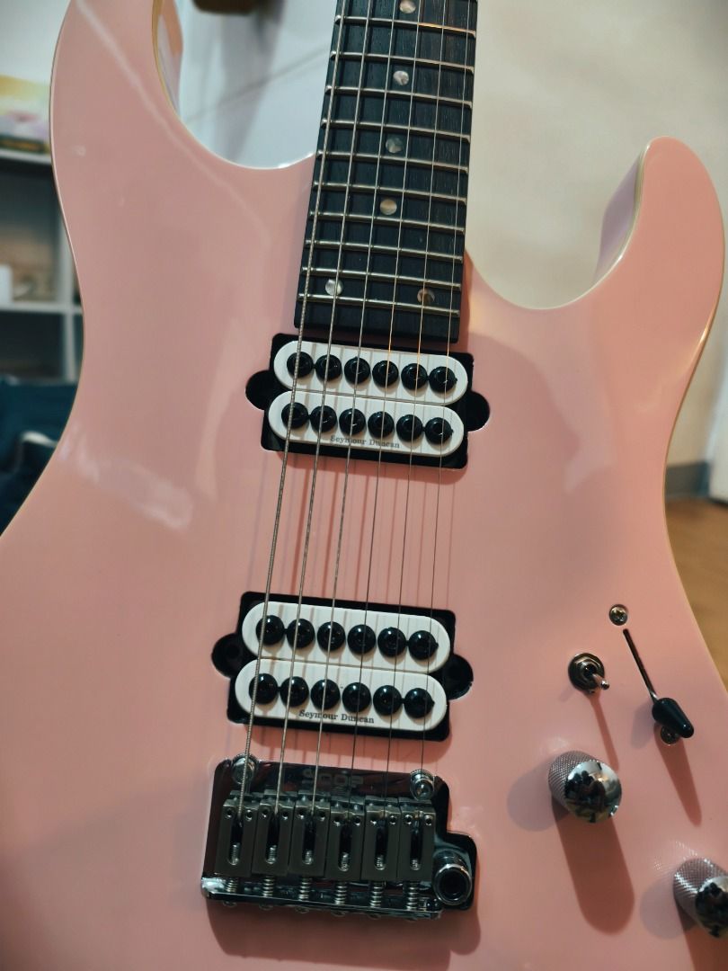 SQOE SEIB500 with Seymour Duncan Invader Set (Category: Musical Instruments) located in Calamba. Submitted by kusabibi (Listing ID 1389552091, Image 2). Description: OR SALE ONLY. Location: Dasma (Idesia or SM Dasma) Can ship via lalamove. - Modern C Canadian Roasted Maple Neck with painted headstock - Indian Rosewood Fretboard with abalone inlay and 24 high anti corrosion fretwire and 16 radius - SQOE 2 Point Tremolo System (pero wala na sakin y
