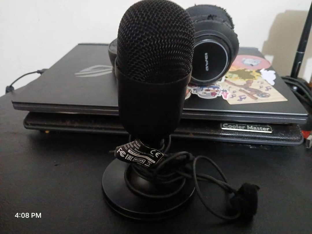 Streaming & Gaming Bundle – Redragon Mic + Awei Headset (Good Condition!) (Category: Headphones & Headsets) located in Makati City. Submitted by sellaton3000 (Listing ID 1389576047, Image 2). Description: “Bundle deal": Redragon GM303 + Awei A200BL, both in good condition Works clear and ready to use." Payment Options: Gcash GoTyme Cash Delivery Options: Lalamove LBC Meetup (Within Metro Manila) *Note: Headphone leather is tearing off.
