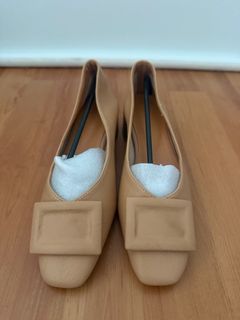 (Category: ) located in . Submitted by fdshopss (Listing ID 1389532137, Image 1). Description: .