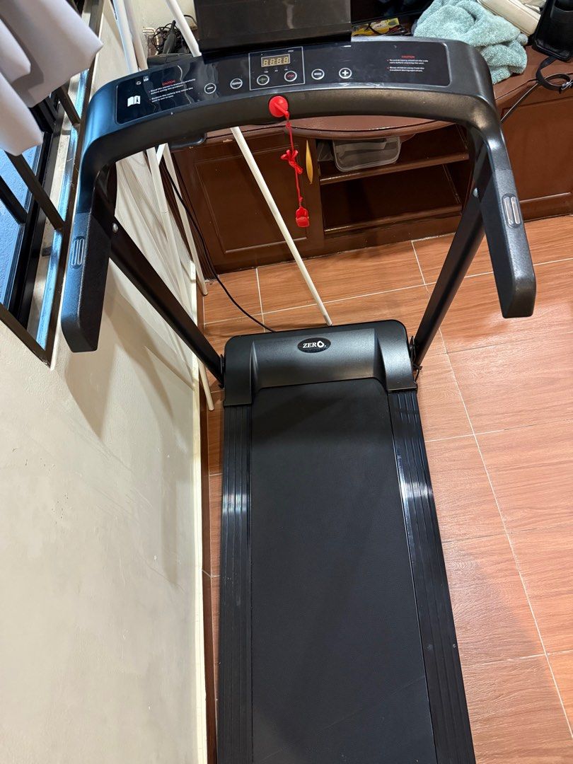 Threadmill (Ecrun) (Category: Cardio & Fitness Machines) located in Subang Jaya. Submitted by steadyempire (Listing ID 1389588928, Image 3). Description: .
