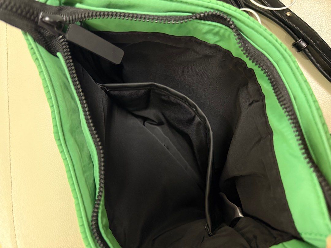 Urban Revivo Pleated Bag (Category: Cross-body Bags) located in Pasay City. Submitted by mcsanmig (Listing ID 1389530803, Image 3). Description: Used twice No flaws With Dust bag and extra strap With pocket inside.