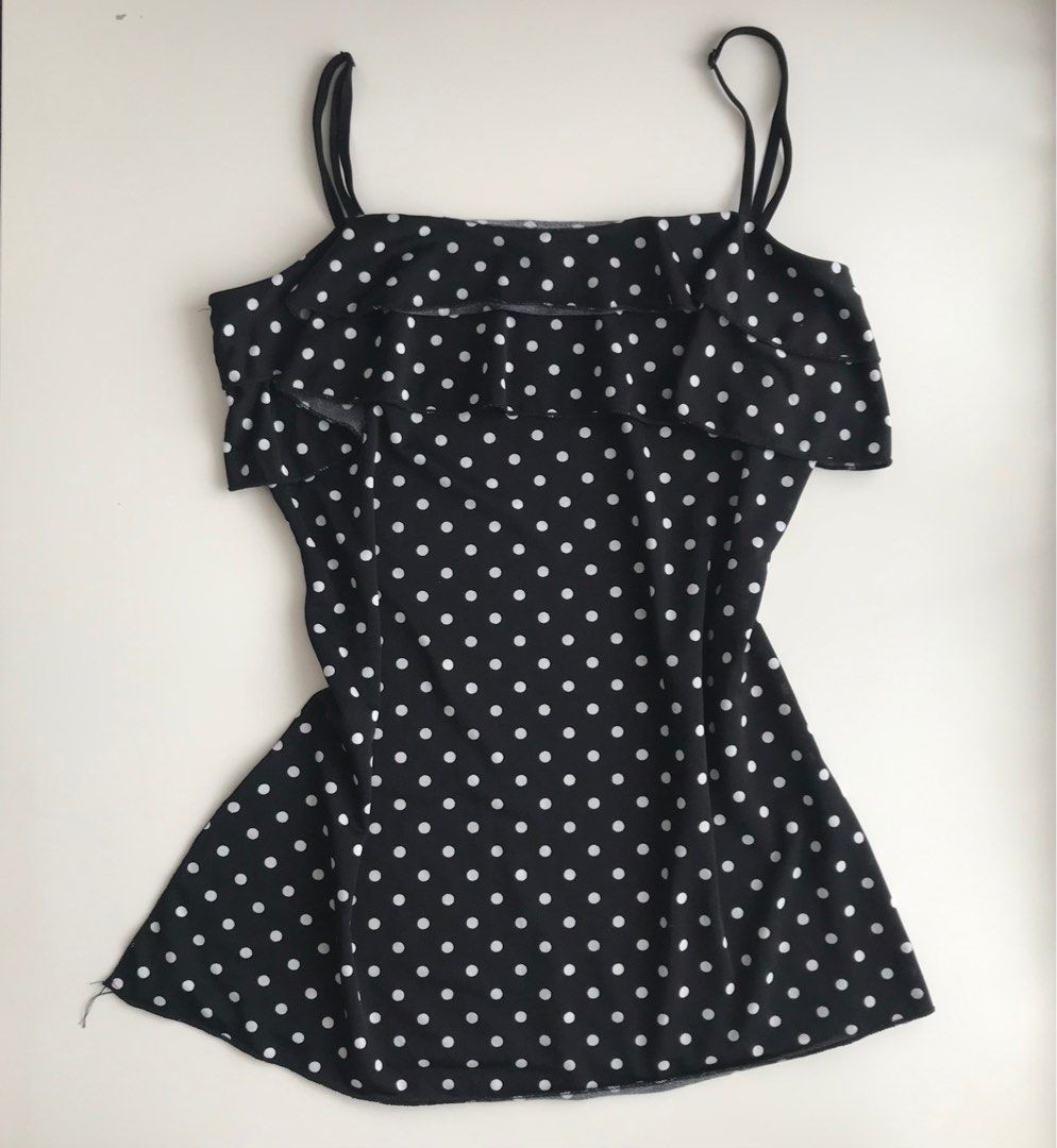 vintage polka dot ruffle sleeveless top (Category: Sleeveless) located in Marikina City. Submitted by naglr (Listing ID 1389550967, Image 1). Description: ✱ says L on tag but best fits S-M ✱ bought from an ig thrift shop but never worn ✱ has a minor flaw on strap but is still wearable ✱ no when worn photo for this item .