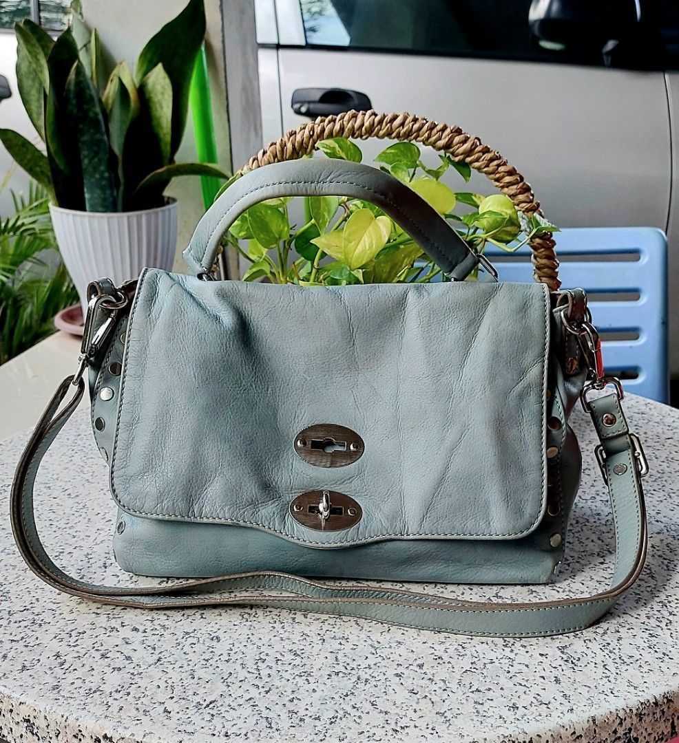 Zanellato Postina 2way bag (Category: Luxury Bags & Wallets) located in Davao. Submitted by wengbagstuff (Listing ID 1389546645, Image 2). Description: ❤️ Preloved Zane.llato Pos.tina crossbody bag 🍀 branded/ luxury 2way bag 🍀 genuine soft leather 🍀 minimal signs of usage (lighten on corners, oxidation on handle) 🍀 medium size 🍀 color varies on light , parang sya grayish powder blue..