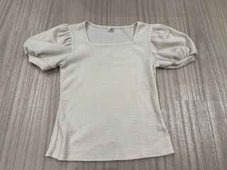 由 walkincloset2.0 (刊登 ID 1384594744，圖片 1) 提交，位於 的 (類別：)，說明：。