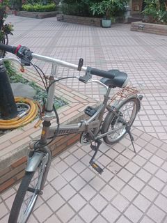 由 aa33445zz424331 (刊登 ID 1384585264，圖片 1) 提交，位於 的 (類別：)，說明：。