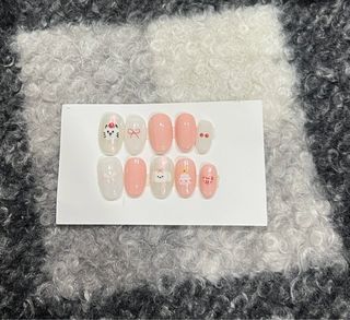 由 han_.h (刊登 ID 1384624633，圖片 1) 提交，位於 的 (類別：)，說明：。