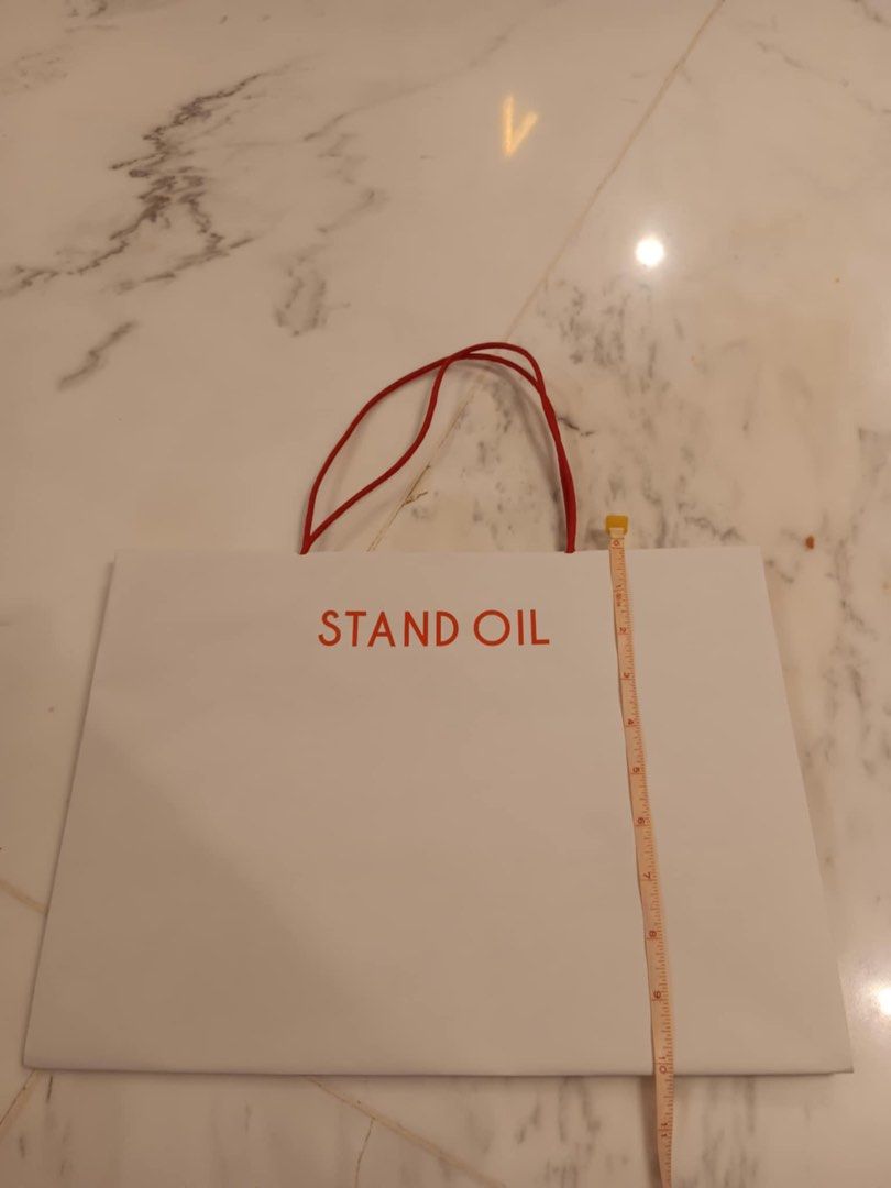 💯 authentic stand oil paper bag (Category: Craft Supplies & Tools) located in Quezon City. Submitted by outlet18 (Listing ID 1384522794, Image 3). Description: dm to inquire small 350 big 500 take all 700.