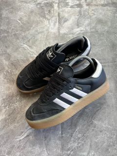 (Category: ) located in . Submitted by thriftfinds_dvo (Listing ID 1384497911, Image 1). Description: .