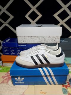 (Kategori: ) berada di . Dikirim oleh underattesneakerapparel (ID iklan 1384619944, Gambar 1). Deskripsi: .