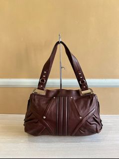 (Category: ) located in . Submitted by bellafashion08 (Listing ID 1384604463, Image 1). Description: .