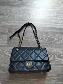 (Category: ) located in . Submitted by sse_mall (Listing ID 1384460221, Image 1). Description: .
