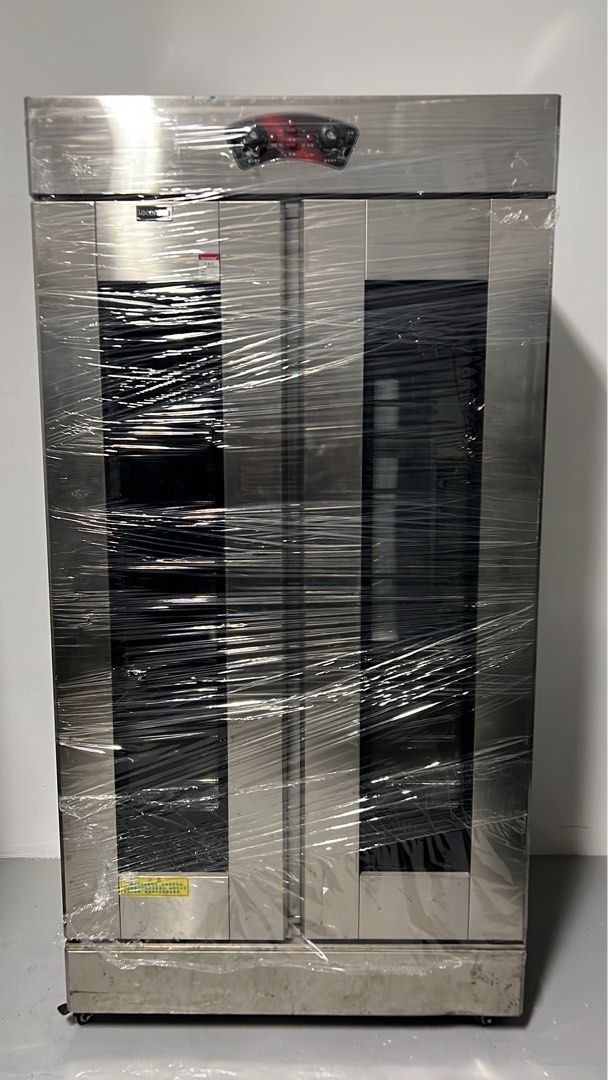 Bread Proofer (Category: Refrigerators & Freezers) located in Singapore. Submitted by desmond8888888 (Listing ID 1384516653, Image 2). Description: This is the bread proofer. never used before or used once or twice. .