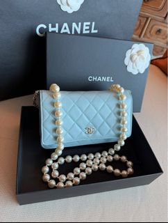 (Category: ) located in . Submitted by cookie9crazyforvintagesg (Listing ID 1384453386, Image 1). Description: .