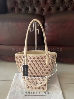 (Kategori: ) berada di . Dikirim oleh ourbelovedthings (ID iklan 1384598837, Gambar 1). Deskripsi: .