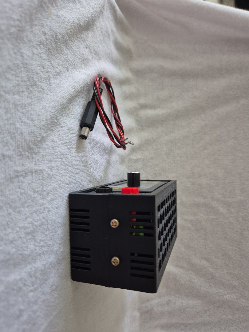 Constant current load (Category: Electrical, Adaptors & Sockets) located in Singapore. Submitted by ck2905 (Listing ID 1384436826, Image 2). Description: Constant current load.