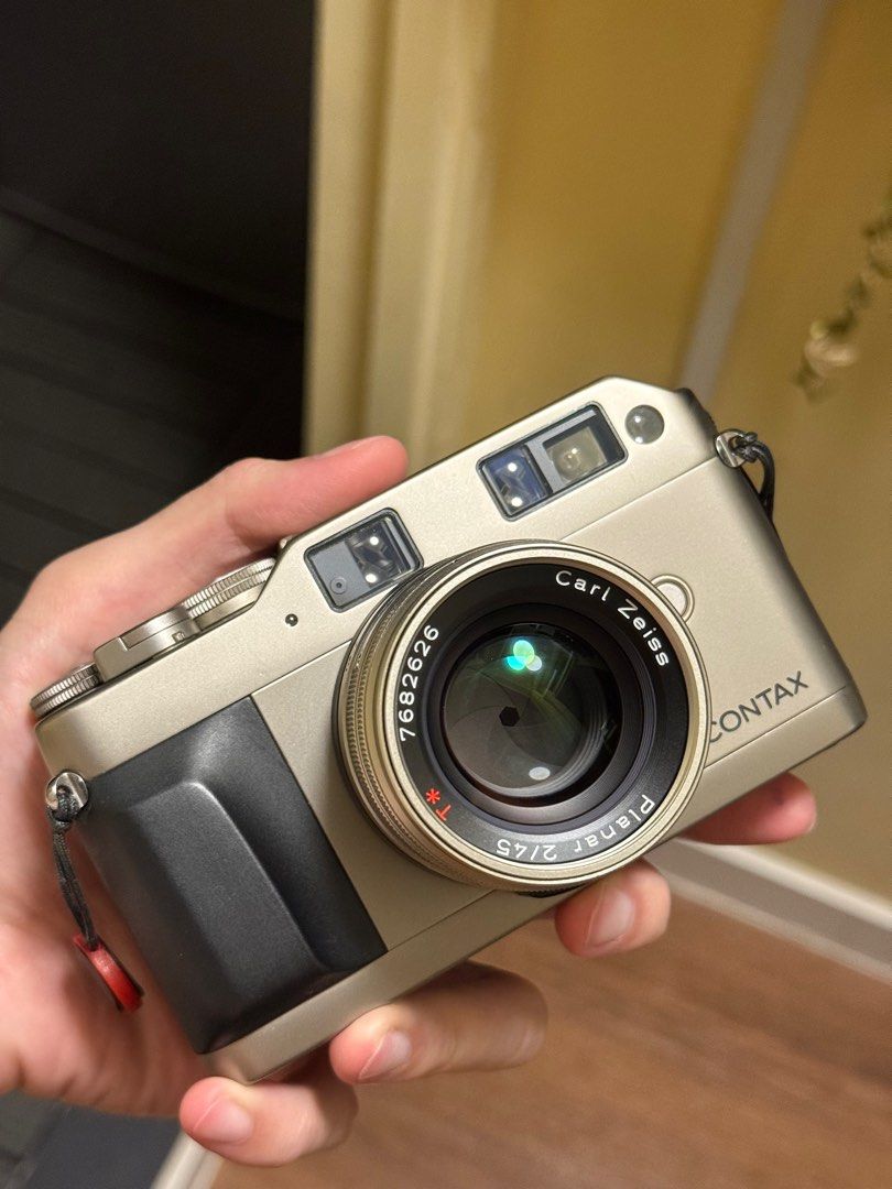 Contax G1 Portraits Contax G1 Zeiss Planar 45mm F/2 Lens