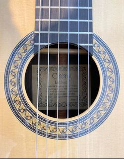 (Category: ) located in . Submitted by vintage_guitars_collection (Listing ID 1384600998, Image 1). Description: .