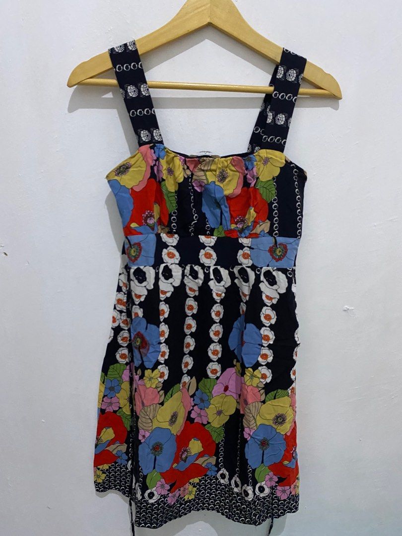 Dress Valley Girl (Kategori: Gaun & Rok) berada di Balikpapan. Dikirim oleh putrisuwaryo (ID iklan 1384573207, Gambar 1). Deskripsi: Motifnya cuantikk ya kak 😍😍🥰❤️ Size : 90/88cm.