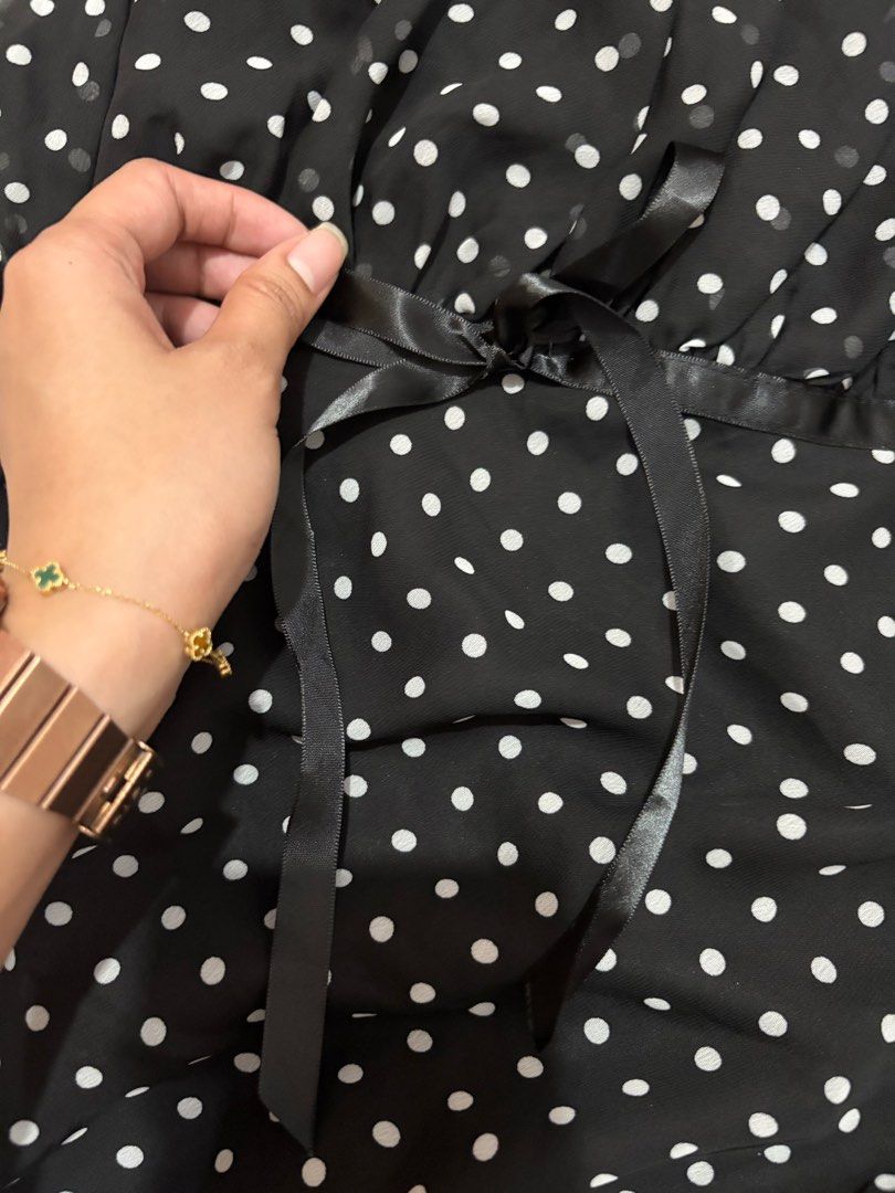 Elegant Polka Dress (Category: Dresses) located in Manila. Submitted by Raceeri (Listing ID 1384558066, Image 3). Description: Stretchable can be off shoulder MOP: GCASH / SECURITY BANK MOD: LALAMOVE SF: SHOULDERED BY BUYER NO RETURN / NO REFUND.