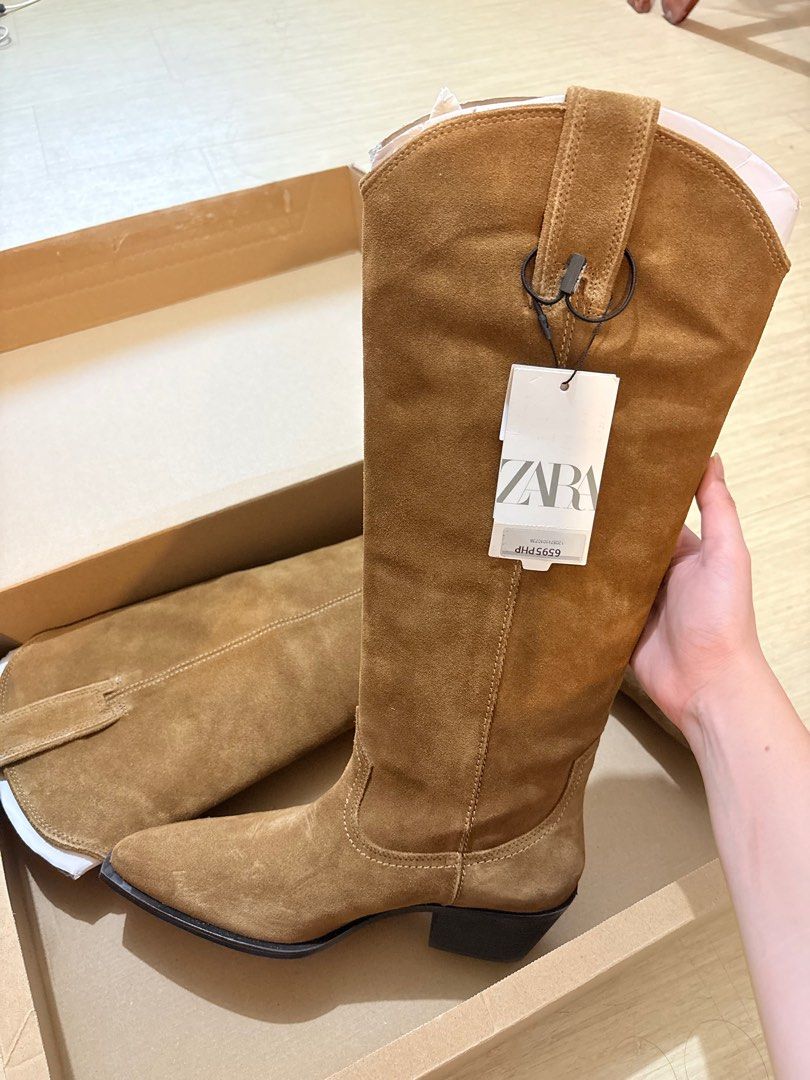 FOR RENT: Zara Cowboy Boots (Category: Boots) located in Muntinlupa City. Submitted by gelune (Listing ID 1384628998, Image 2). Description: ❌ No rent for less than 3 days [RENT] Rent for 3 days (including pick up and return) - P1000 Deposit - P1000 (to be refunded once returned, if there are no damages) .