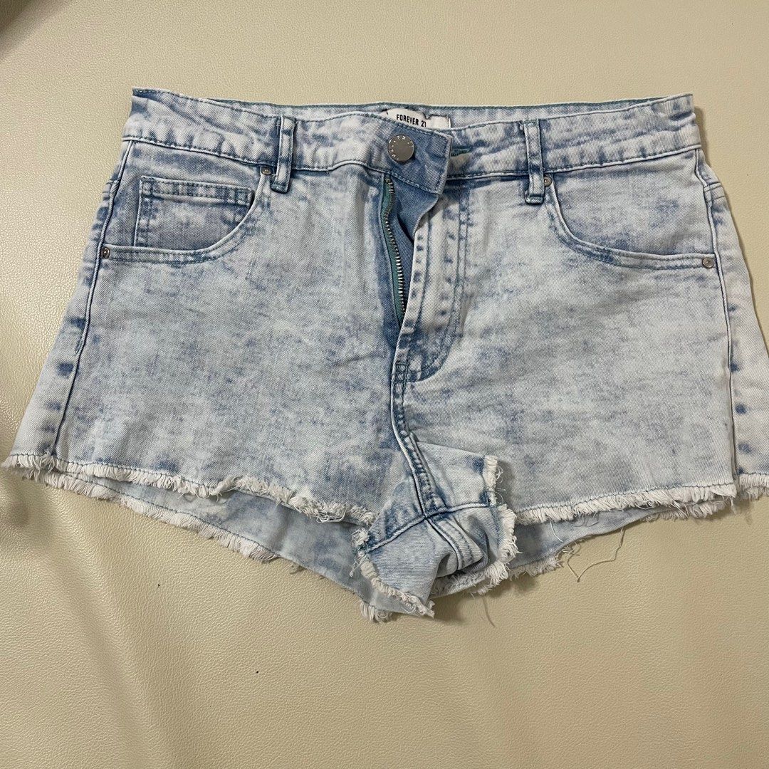 Forever 21 denim shorts (Category: Shorts) located in Marikina City. Submitted by pial21 (Listing ID 1384522480, Image 1). Description: Forever 21 denim shorts size 27 on tag .