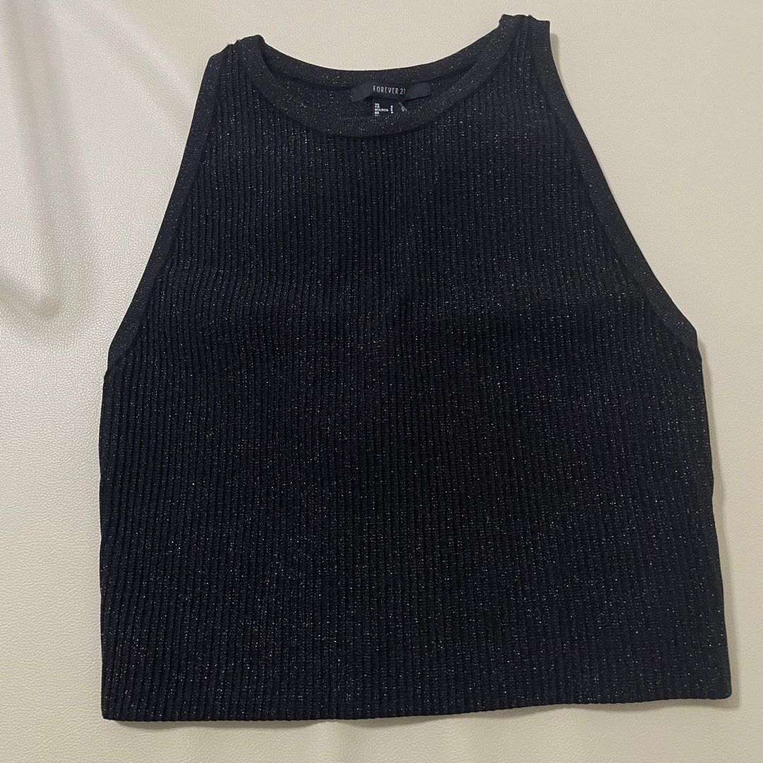 Forever 21 Halter Top (Category: Sleeveless) located in Marikina City. Submitted by pial21 (Listing ID 1384509322, Image 1). Description: Forever 21 Halter top Brand new (with tag) size small.
